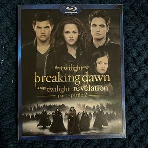 Twilight saga breaking dawn